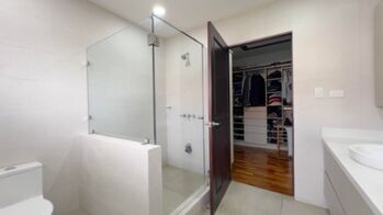 Descubre esta hermosa casa de 222 m², ubicada en un condominio exclusivo in Sánchez, Curridabat, San José — 125 000 000 ₡ - Photo 4 of 23