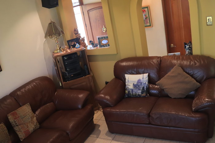Casa Esquinera, en Venta,en Goicoechea,Mata de Platano,Res. Abierto in Carmen, San José — ₡ 165 000 000 - Photo 2 of 51