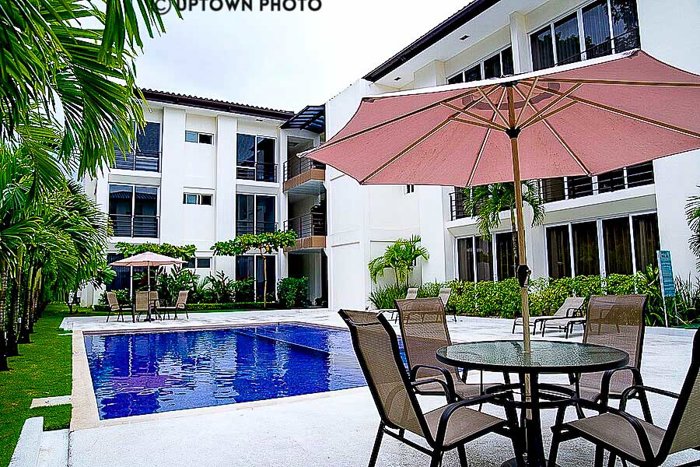 Venta  Elegante Aparta en Herradura, Jaco Costa Rica en Jacó, Garabito, Puntarenas — $380,000