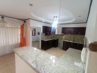CASA EN VENTA EN MERCEDES HEREDIA en Mercedes, Heredia — $315,000 - Foto 3 de 10