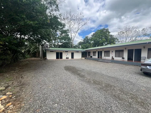 Cabinas Muelle San Carlos (Se Vende) en La Fortuna, San Carlos, Alajuela — ₡ 210 000 000