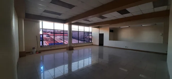 BODEGA DE 160 M2 EN HEREDIA CENTRO en Heredia — ₡ 650 000 - Foto 2 de 12