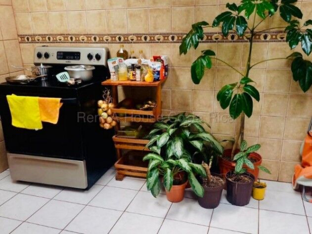 Venta de Casa en Paraíso de Cartago. RAH 26-2280  in Llanos de Santa Lucía, Paraíso, Cartago — ₡ 52 000 000