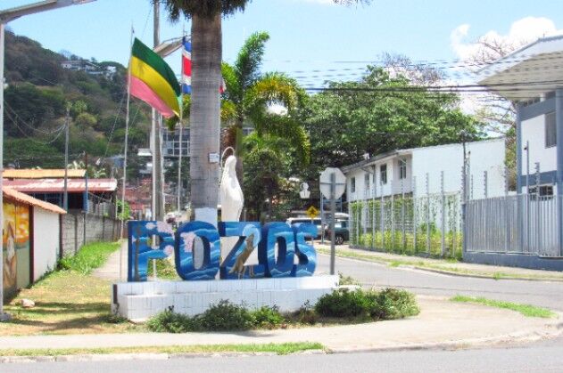 ¢470000 Oficinas / Locales comerciales 80m2 Pozos en calle sin salida. in Pozos, Santa Ana, San José — ₡ 470 000