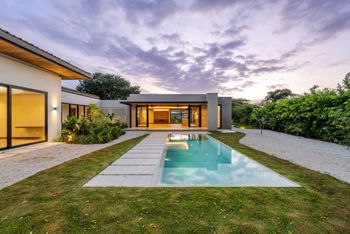 Luxury Contemporary Residence in Hacienda Pinilla en Tamarindo, Santa Cruz, Guanacaste — $2,199,000 - Foto 2 de 20