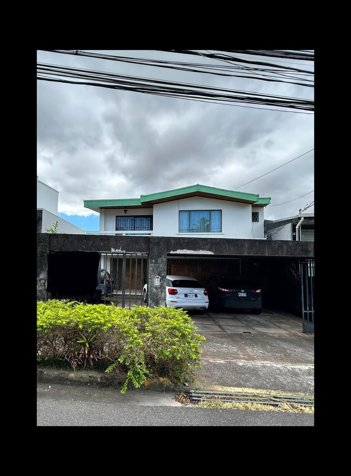 Los Yoses venta lote mixto con casa o crear proyecto 5 pisos. en San Pedro, Montes De Oca, San José — $380,000 - Foto 3 de 10