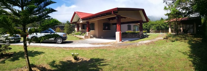 Se vende Hermosa casa en el Tirol, San Rafael. in San Rafael, Heredia — $318,000 - Photo 3 of 25