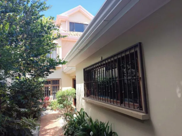 I present this beautiful and spacious house in Escazu Jaboncillos OFC in Escazú, San José — $385,000