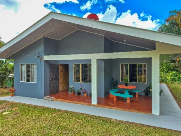 Casa con Briza y Potrero en Daniel Flores, Pérez Zeledón, San José — $240,000
