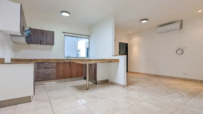 SANTA ANA DOWNTOWN 2 BEDROOMS + OFFICE - 120m² in Santa Ana, San José — $950 - Photo 3 of 12
