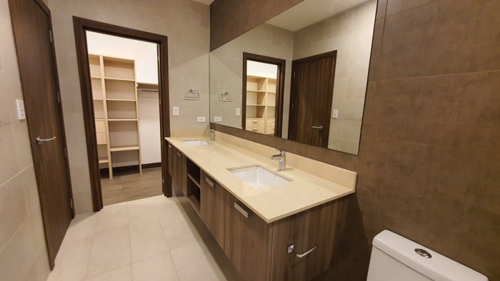 Casas en Condominio en Bello Horizonte de Escazú in Escazú, San José — $330,000 - Photo 3 of 15