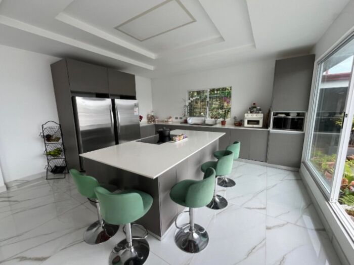 Venta de Casa en San Antonio de Escazú. RAH 26-242 in San Antonio, Escazú, San José — $685,000