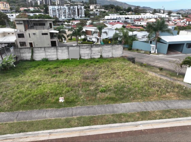 Lote en venta en Escazú, Bello Horizonte, Condominio, 5PVV10219139 in San Felipe, Alajuelita, San José — ₡ 80 000 000