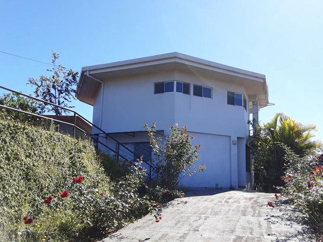 Beautiful property with views of Central Valley & Mountains en Grecia, Alajuela — ₡ 145 000 000