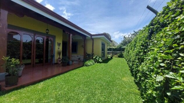 Venta de Casa en San Rafael de Coronado / OFC Mls. 25-1328 in San Rafael, Vázquez de Coronado, San José — $499,000