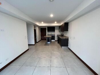 Alquiler de Apartamento, Montes de Oca in San Pedro, Montes De Oca, San José — $1,385 - Photo 4 of 19