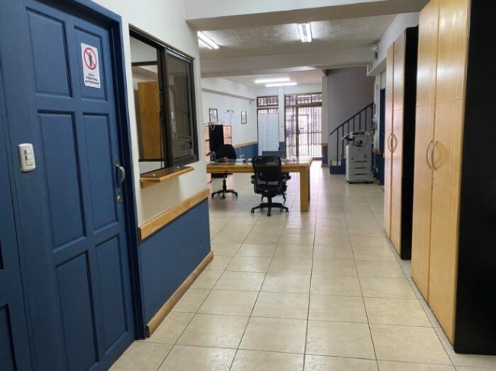Alquiler de Oficina en Carmen, San José. RAH 25-614 in Carmen, San José — $600