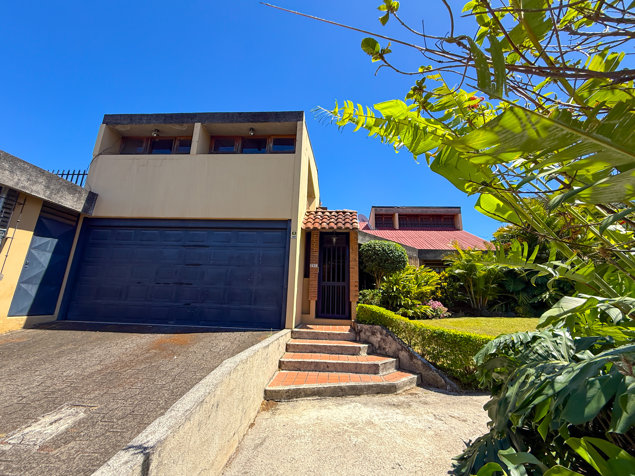 Bosques de doña Rosa Belen - Venta de hermosa propiedad in La Asunción, Belén, Heredia — $540,000