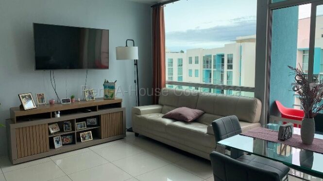 Se vende apartamento en Hatillo San José 27-43 en Hatillo, San José — $149,500