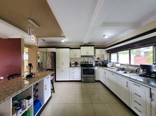 House for Sale in Residential - Grecia in Mercedes, Atenas, Alajuela — $450,000 - Photo 5 of 18
