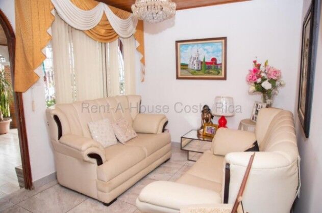 Venta de Casa en Invu Las Cañas, Alajuela. RAH 26-2168 en Alajuela — ₡ 89 000 000