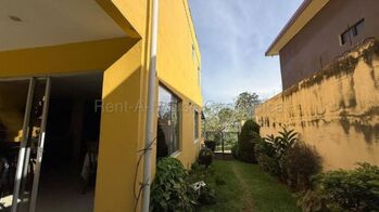 CASA EN VENTA, EN GOICOCHEA SAN JOSÈ en Mata de Plátano, Goicoechea, San José — 140 000 000 ₡ - Foto 5 de 10