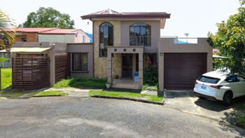 Casa de 4 cuartos, 4 banos Residencial Montegeneral