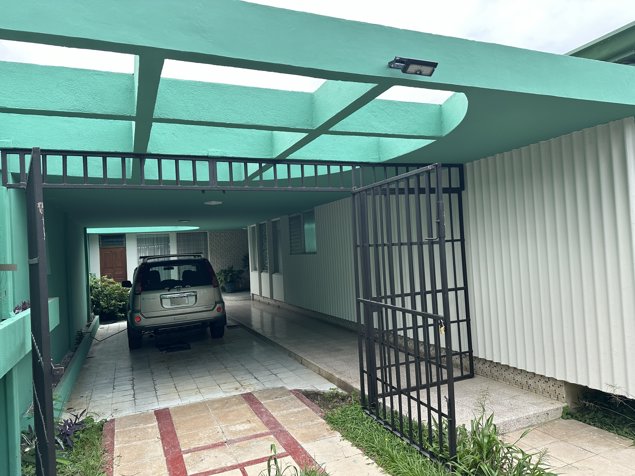 Venta Casa Escalante Uso Suelo Mixto Una Planta in Carmen, San José — ₡ 163 500 000 - Photo 2 of 23