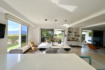 Se vende casa en condominio de lujo con vista en Escazú en San Antonio, Escazú, San José — $595,000 - Foto 5 de 33
