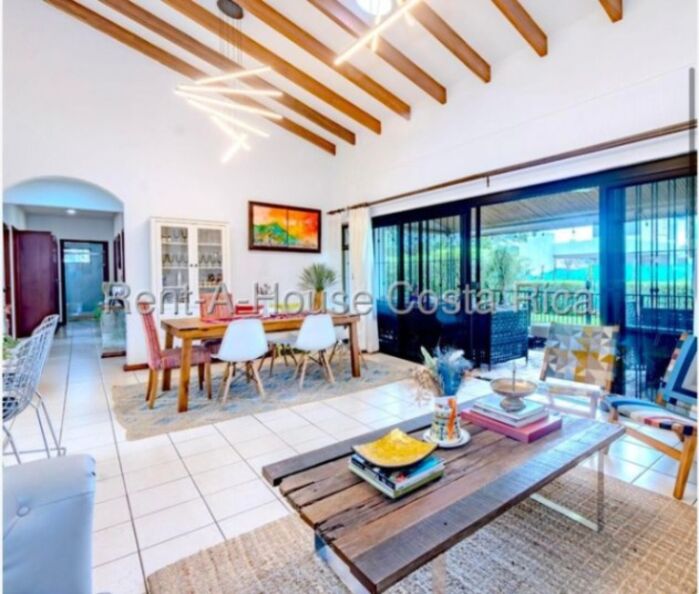 CASA EN VENTA, HACIENDA LOS REYES $525.000 COD#26-1434 en Guácima, Alajuela — $525,000