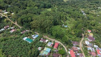 SE VENDE TERRENO LISTO PARA CONSTRUIR CON ARROYO NATURAL Y VISTAS A LAS MONTAÑAS en Rivas, Pérez Zeledón, San José — $350,000 - Foto 3 de 12