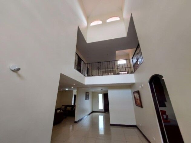 Venta de Casa en San Miguel de Santo Domingo, Heredia. RAH 26-693 in San Miguel, Santo Domingo, Heredia — $495,000