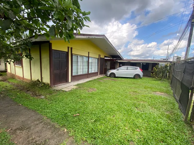 Venta  de apartamentos y casa en  Jiménez en Guápiles, Pococí, Limón — ₡ 60 000 000