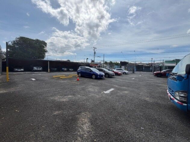 Venta de Parqueo en Goicoechea, San José.  en Guadalupe, Goicoechea, San José — ₡ 375 000 000
