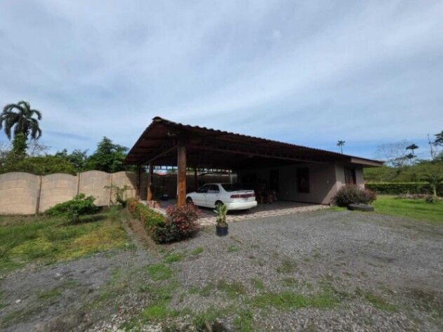 Venta de Casa en Pococí-Roxana, Limón.  en Roxana, Pococí, Limón — $191,000