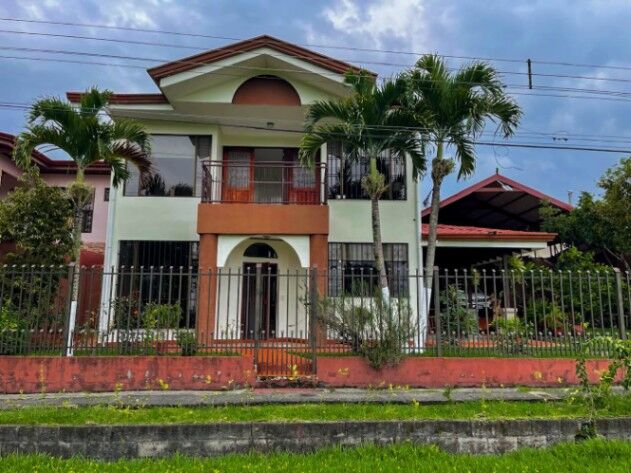 SE VENDE BELLA PROPIEDAD Y CASA EN NARANJO, ALAJUELA.  en Naranjo, Alajuela — ₡ 100 000 000