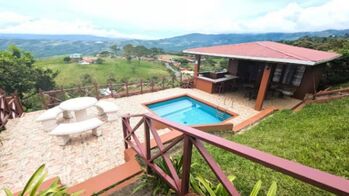 Casa en San Rafael de Santa Cruz, Turrialba en Santa Cruz, Turrialba, Cartago — $298,000 - Foto 5 de 9