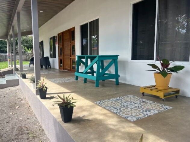 🌴 VENTA DE CASA CERCA DE LA PLAYA – PARRITA, COSTA RICA  in Parrita, Puntarenas — $258,000
