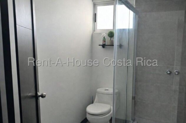 Venta de Casa en El Guarco-El Tejar. RAH 26-1466 in El Tejar, El Guarco, Cartago — $160,000
