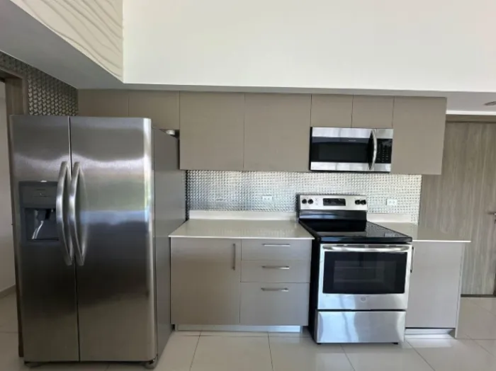 Alquiler de Magnifico Apartamento en Rohrmoser / Mls. 26-1259 OFC JB in Pavas, San José — $2,000 - Photo 3 of 5