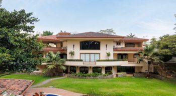 En venta Lujosa Residencia en San Rafael de Escazú en San Rafael, Escazú, San José — $6,985,000 - Foto 3 de 37