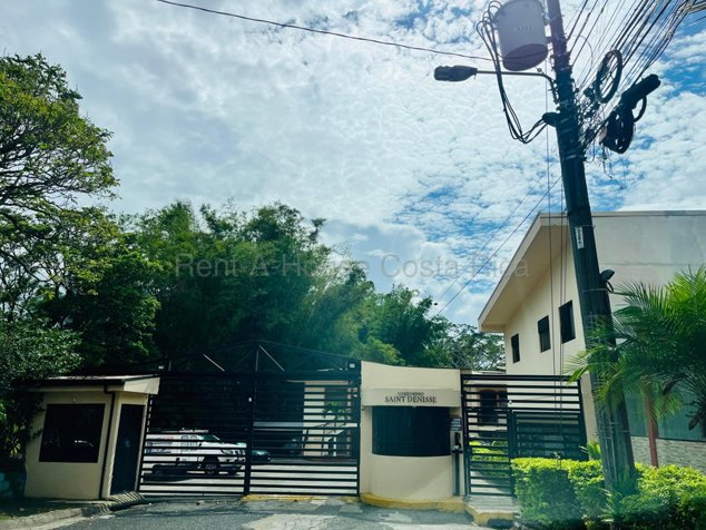 Venta de Apartamento en San Fco de Dos Ríos, San José. RAH 26-2104 en San Francisco de Dos Ríos, San José — $107,500