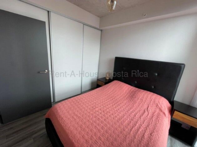 Alquiler de Apartamento Moderno Full Amueblado  en Secret Sabana. RAH 27-224 in Mata Redonda, San José — $1,200
