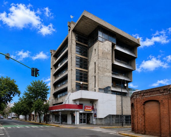 VENTA / Edificio, San José Centro, San José in Catedral, San José — $1,200,000 - Photo 2 of 17