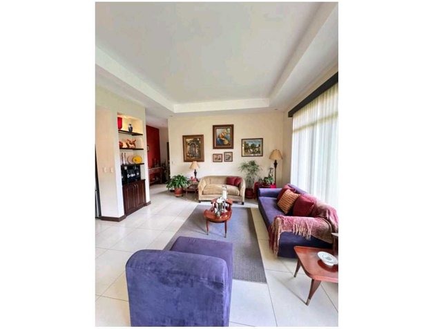 ELEGANCIA Y CONFORT EN GRANADILLA, CURRIDABAT. in Granadilla, Curridabat, San José — $295,000 - Photo 2 of 17