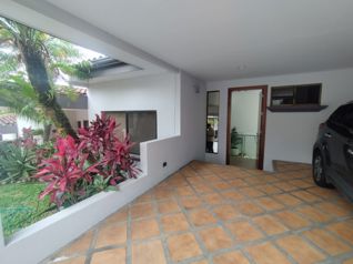 Se Alquila ( Alquiler) Casa en Guachipelín Norte Escazú, Cod GU 1509 in San Rafael, Escazú, San José — $2,100 - Photo 4 of 28