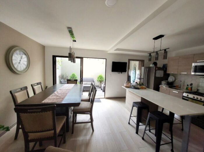 Alquiler de Casa en San Antonio de Escazú. RAH 26-13 in San Antonio, Escazú, San José — $1,600
