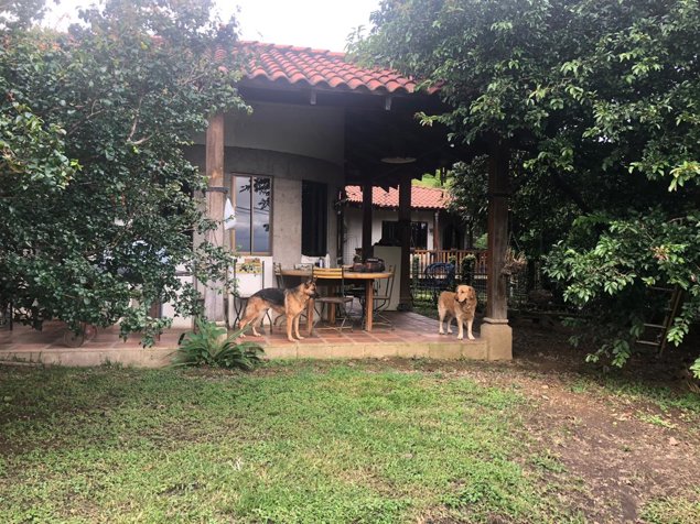 BELLA Y AMPLIA CASA ESTILO MEDITERRANEO DE VENTA EN SANTA ANA in Santa Ana, San José — $950,000
