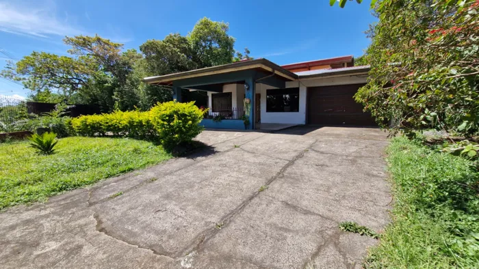 Venta de Propiedad en los Ángeles de San Rafael en Ángeles, San Rafael, Heredia — ₡ 230 000 000 - Foto 2 de 33