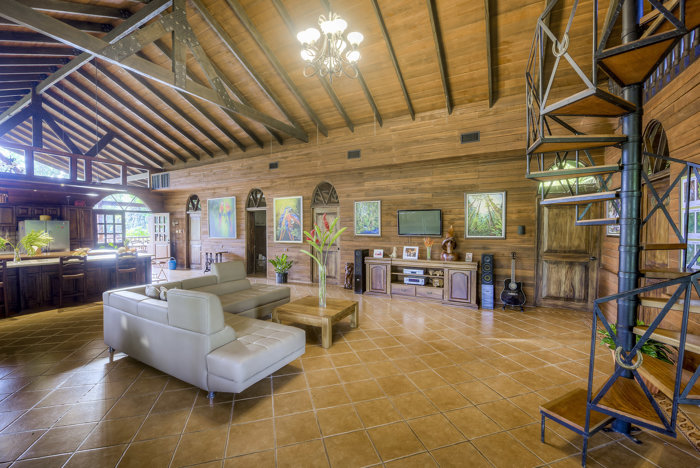 Venta Finca San Carlos, 142 Ha, 2 casas, piscina, caballerizas en La Fortuna, San Carlos, Alajuela — $3,500,000 - Foto 3 de 25
